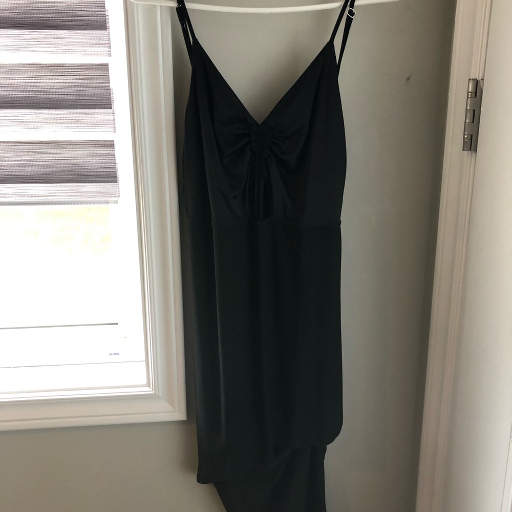 Beautiful Guess asymmetrical black dress